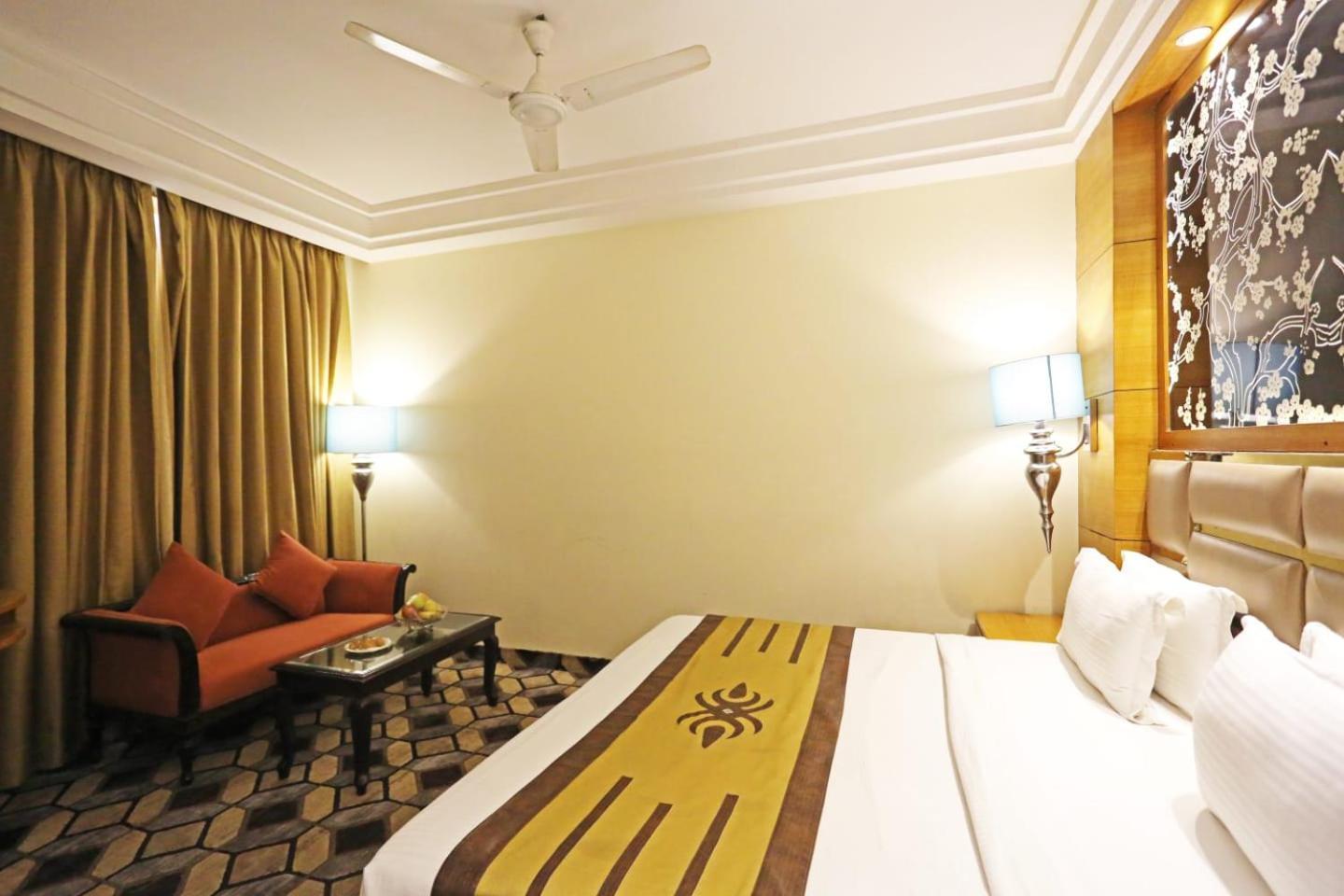 Airport Hotel Claytone New Delhi Buitenkant foto